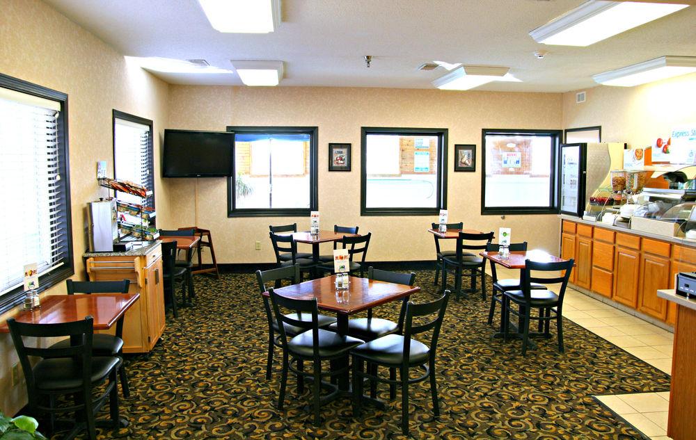 Comfort Inn & Suites Near Route 66 Lincoln Luaran gambar