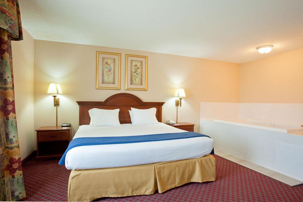 Comfort Inn & Suites Near Route 66 Lincoln Luaran gambar
