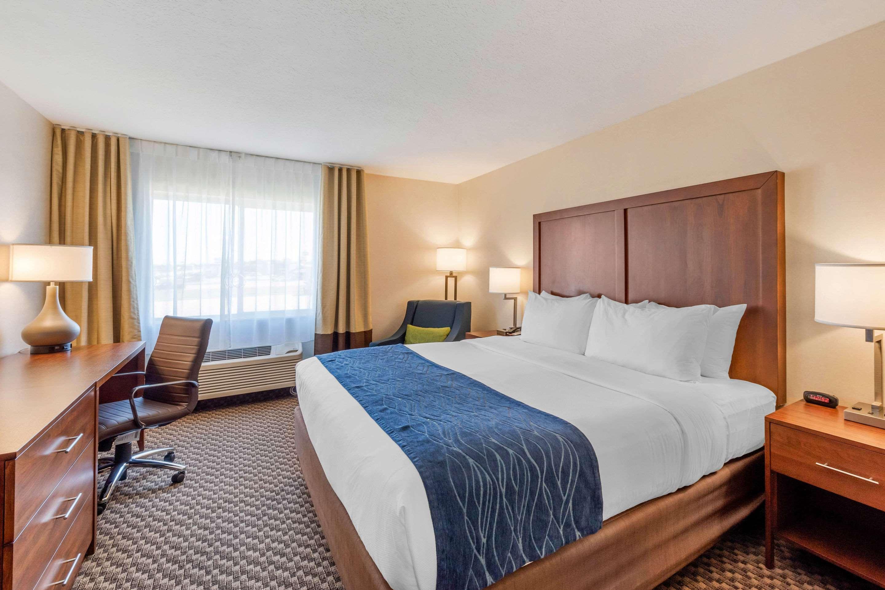Comfort Inn & Suites Near Route 66 Lincoln Luaran gambar