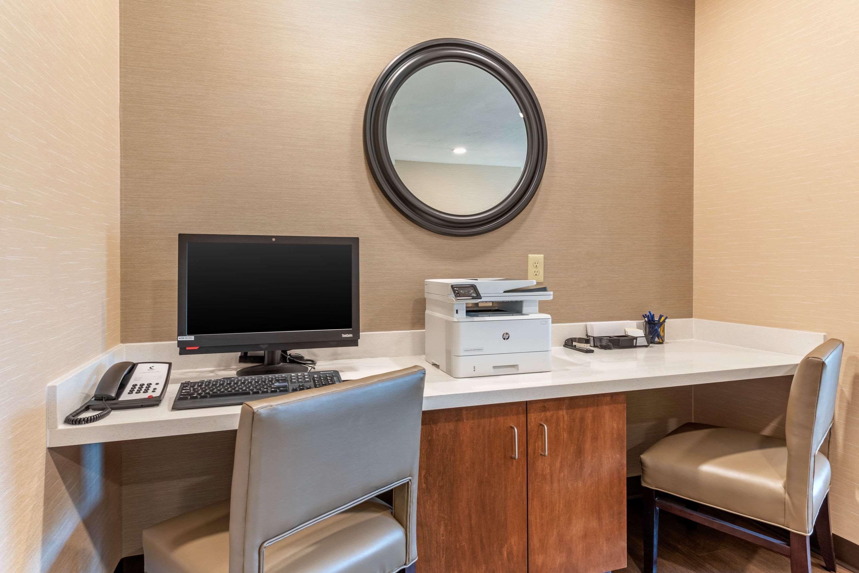 Comfort Inn & Suites Near Route 66 Lincoln Luaran gambar
