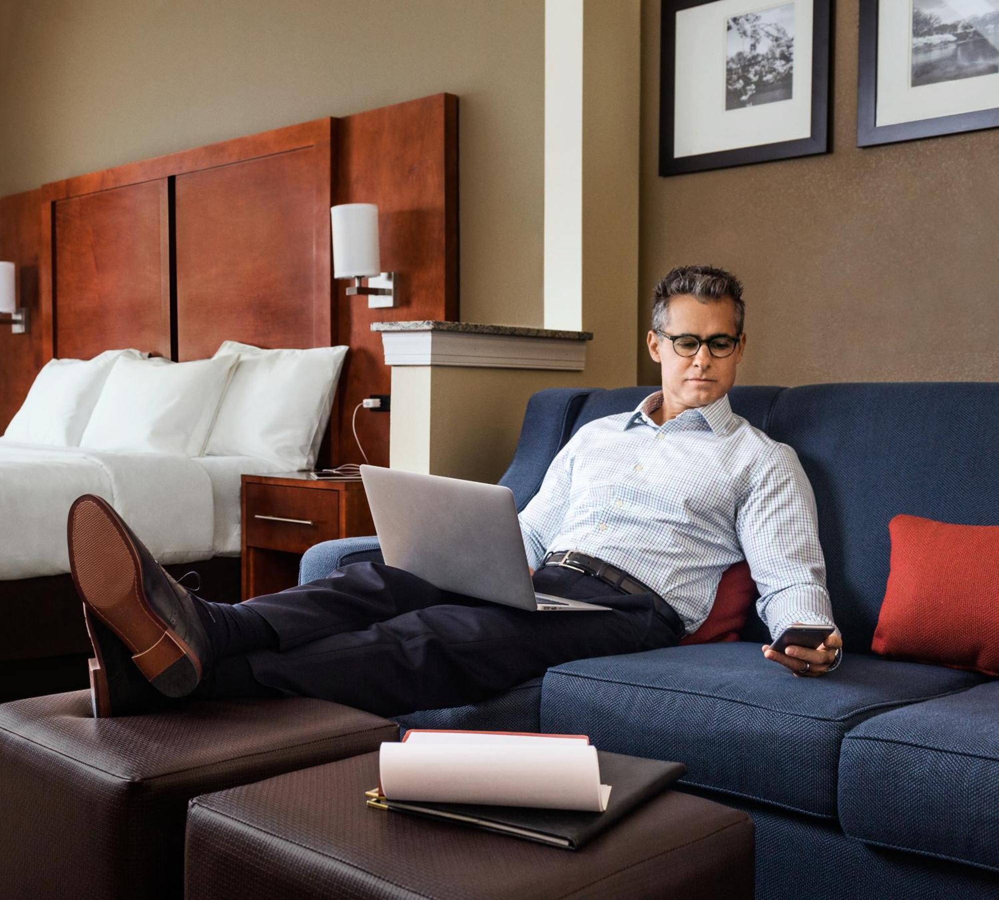Comfort Inn & Suites Near Route 66 Lincoln Bilik gambar